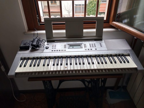 Vendo tastiera pesata Yamaha